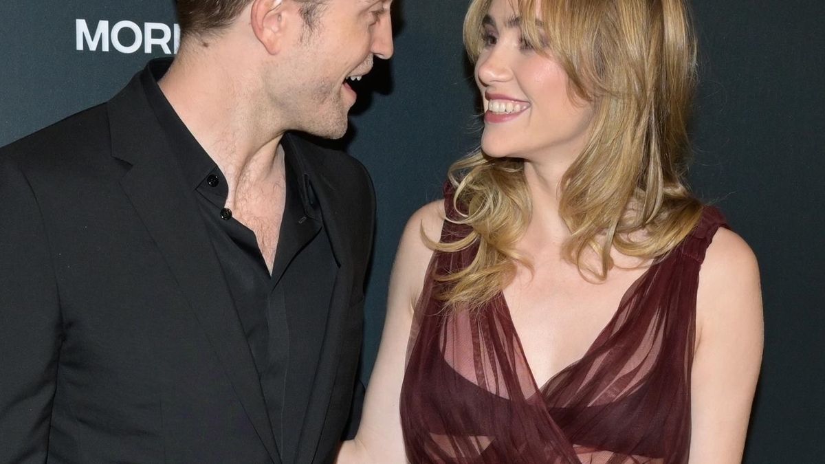 Hollywood, CA - Celebrities attend the GO Campaign's 17th Annual GO Gala at Citizen News in Hollywood. BACKGRID USA 21 OCTOBER 2023,Image: 815750395, License: Rights-managed, Restrictions: , Model Release: no, Pictured: Robert Pattinson, Suki Waterhouse, Credit line: MediaPunch / BACKGRID / Backgrid USA / Forum