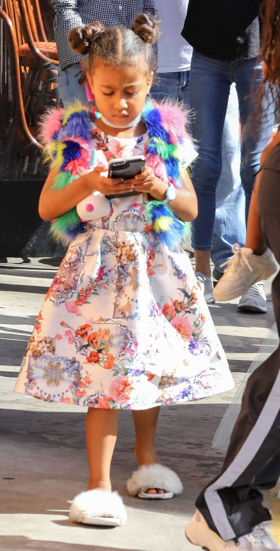 Nori i Saint mają już swoje smartfony