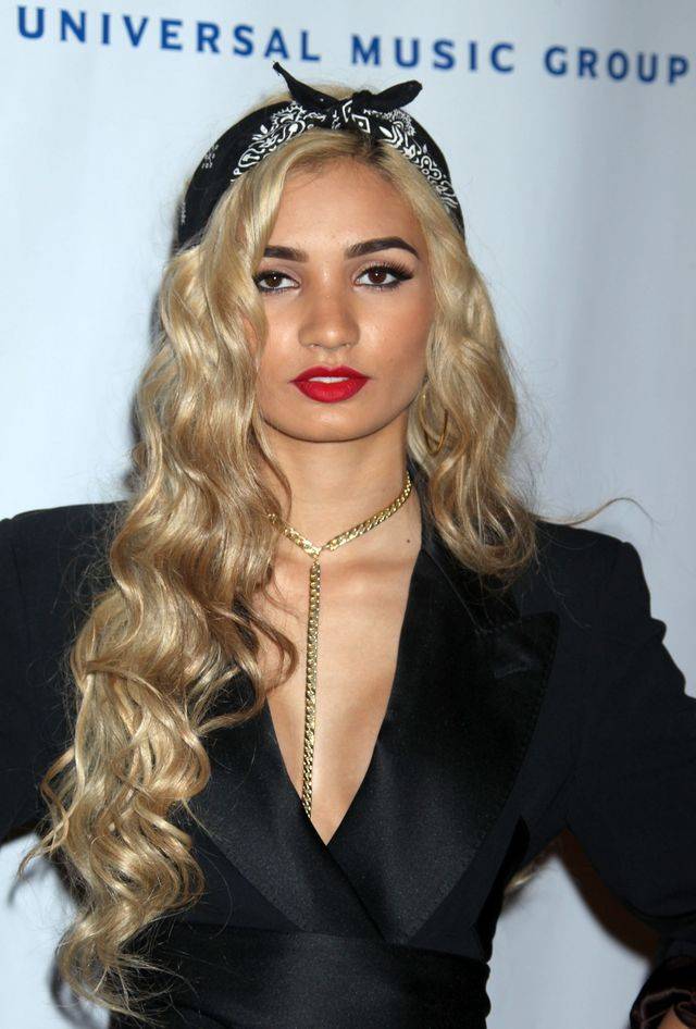 Pia Mia i jej barwny styl