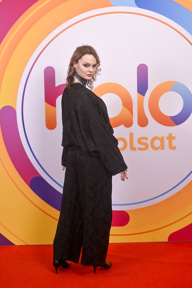 Monika Miller wyznała prawdę o traumatycznym dzieciństwie! “Rzucali kamieniami, przypierali do ściany i pluli”