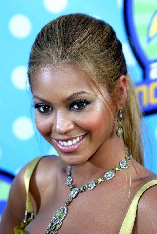 Beyonce zmarła w wypadku samochodowym? I to 16 lat temu?