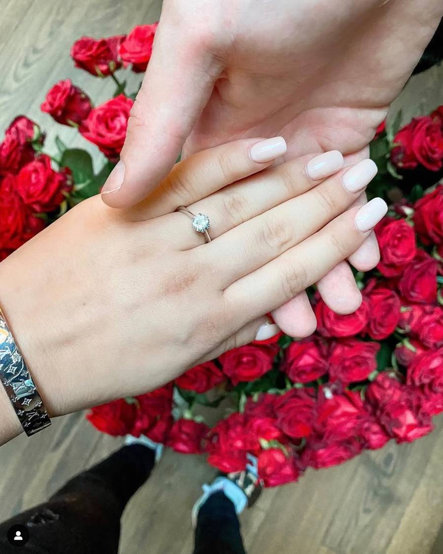 Andziaks ma dziś miliony fanów i uwielbia chwalić się luksusem. A co wrzucała na Instagram 12 lat temu? (FOTO)