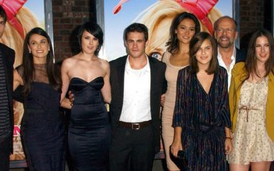 Bruce Willis hucznie świętuje 18. urodziny córki