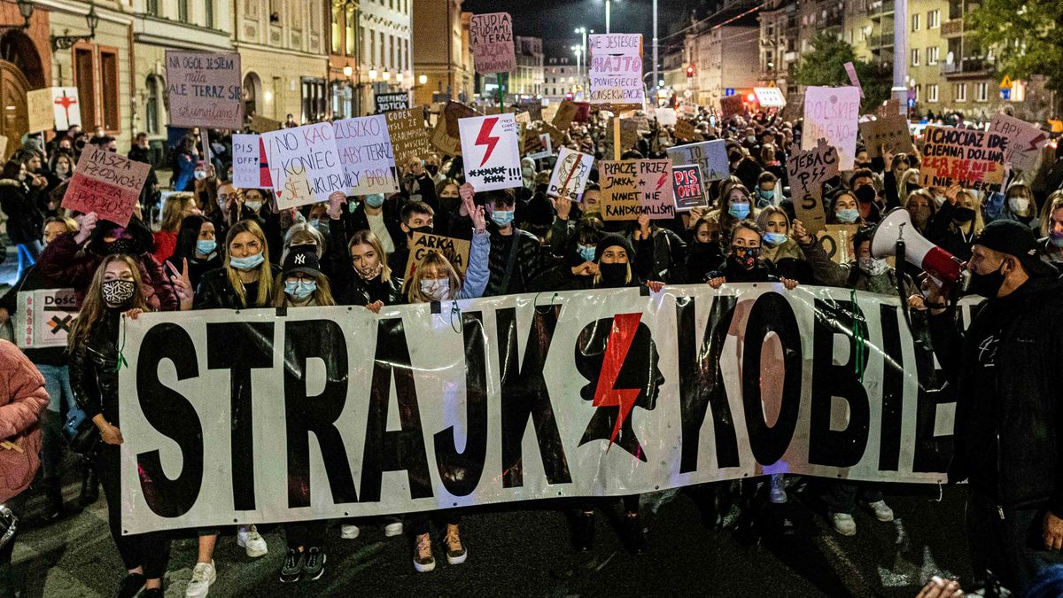 strajk kobiet we wroclawiu