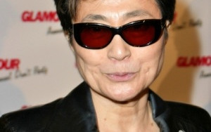 Yoko Ono je psie mięso