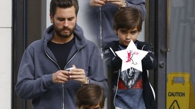 Czy Scott Disick nie powinien się zainteresować tym, co robi jego syn? (FOTO)