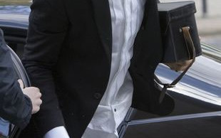 Doherty pobił kobietę!