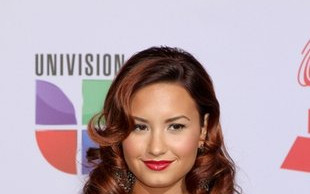 Demi Lovato tłumaczy znaczenie tatuaży na nadgarstkach