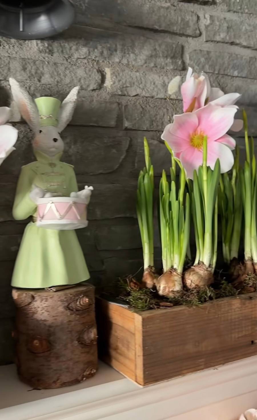 Pazura udekorowała dom na Wielkanoc/ Instagram