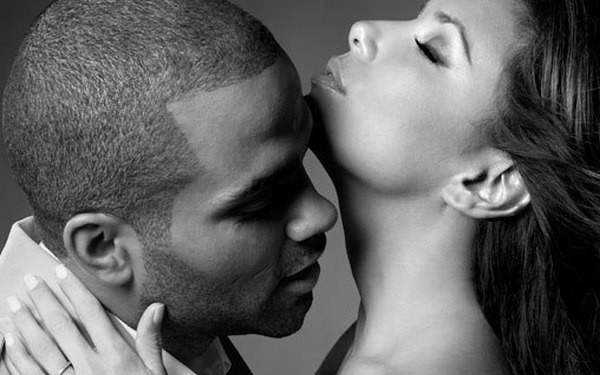 Eva Longoria w zmysłowej sesji dla London Fog (FOTO)