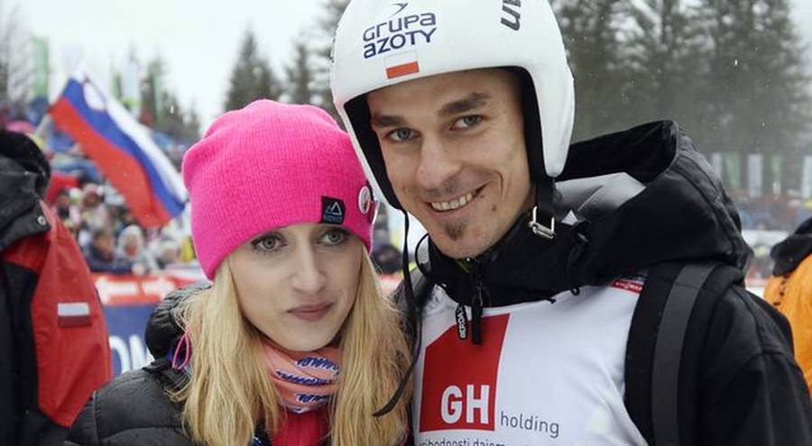 PARTNERKI polskich skoczków narciarskich – to one ich wspierają!