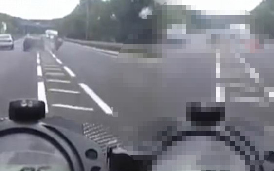 Tragiczny wypadek motocyklisty! Najlepszy przyjaciel nagrał jego śmierć