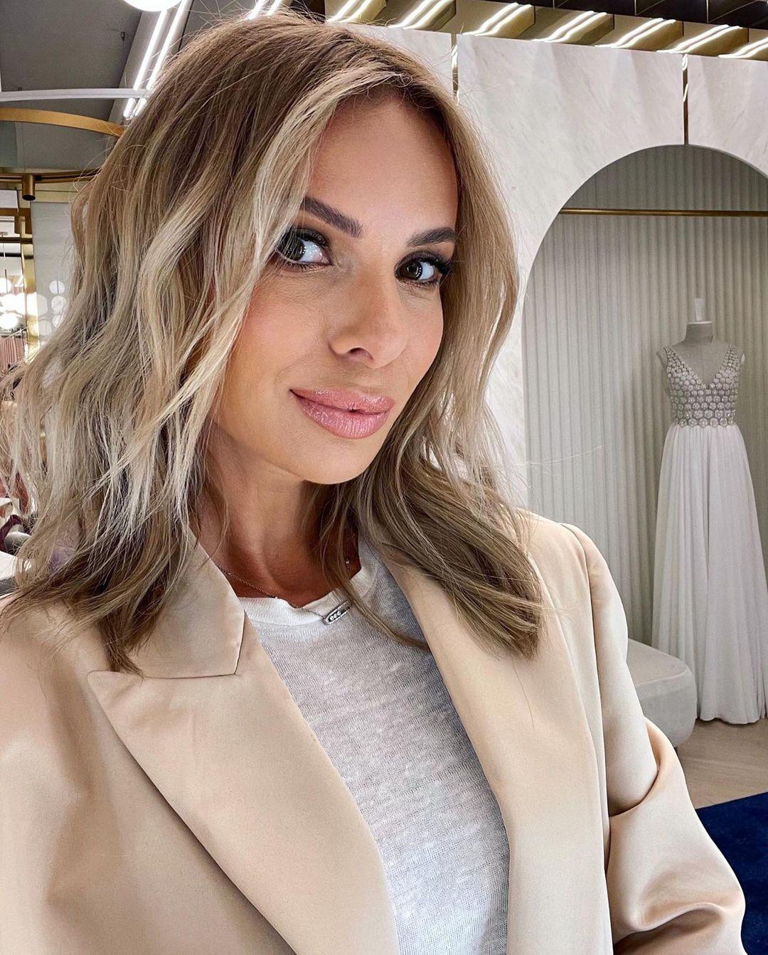 Izabela Janachowska jest ZACHWYCONA swoimi nowymi włosami!