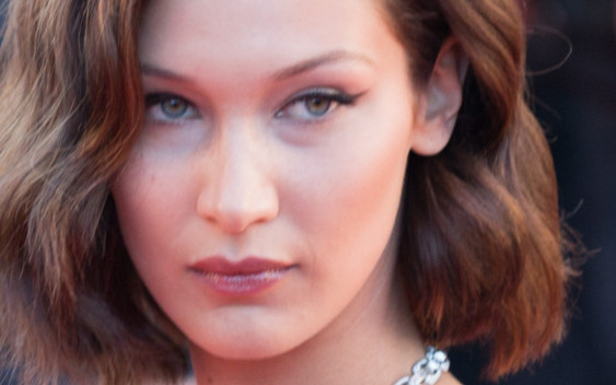 Wszyscy mówią o tym, gdzie sięgało wycięcie w kreacji Belli Hadid