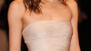 Jak śpiewa Keira Knighley