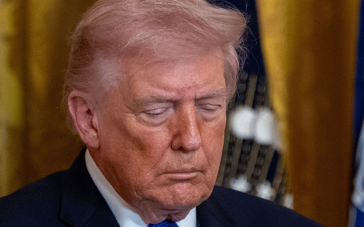 W środku nocy gruchnęły wieści o zdrowiu Trumpa. Zdjęcia obiegły świat