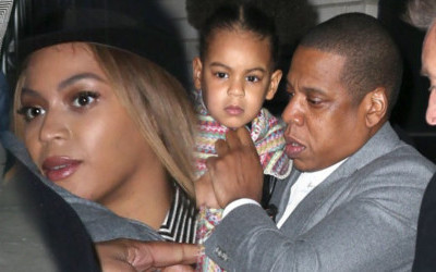 Beyonce i Jay Z zabrali córeczkę do kina (FOTO)