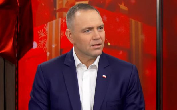 Nawrocki w Kanale Zero. Dostał na żywo reprymendę od żony