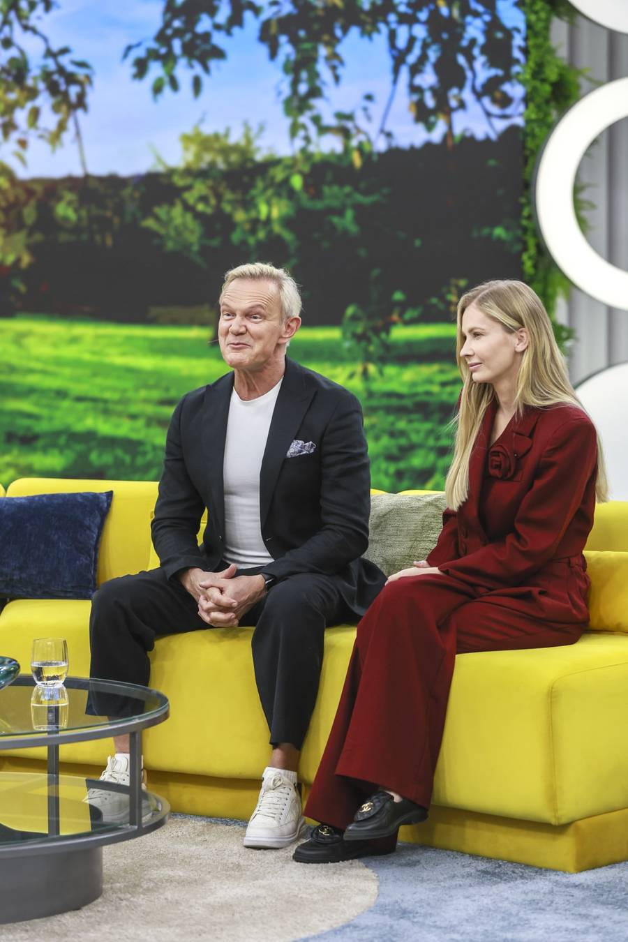 Plejada gwiazd w “Halo Tu Polsat”! Zakochani Edyta i Cezary Pazurowie, rozśpiewani Kajra i Sławomir