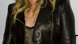 Rebecca Romijn pracuje nad potomkiem