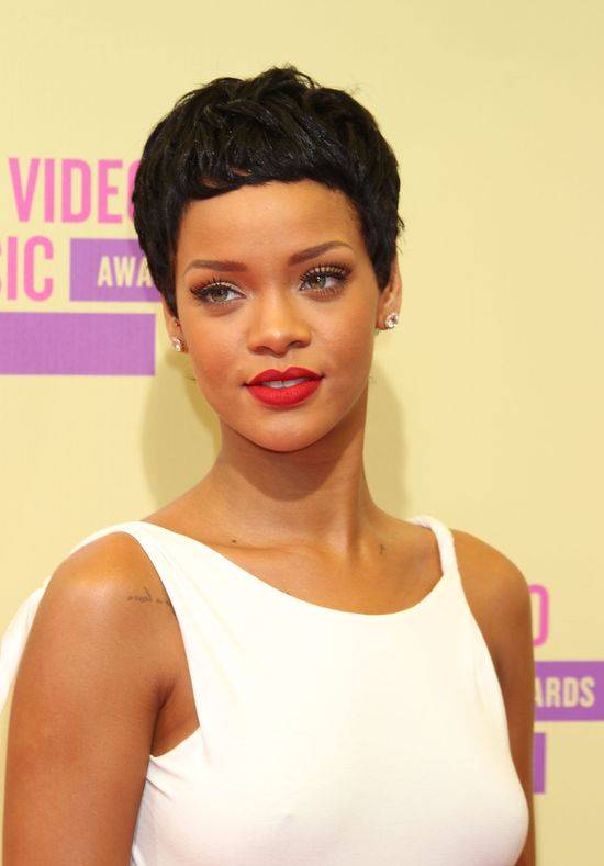 W krótkich czy długich – gwiazdy w różnych fryzurach