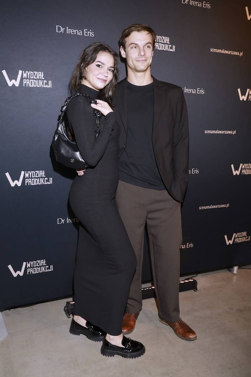 Premiera spektaklu “Dwoje na zakręcie”. Katarzyna Herman, Bartłomiej Topa, Jacek Koman, Emilia Komarnicka…