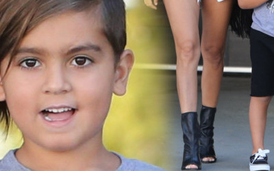 Gdy Scott lansuje się z młodszą, Kourtney Kardashian…