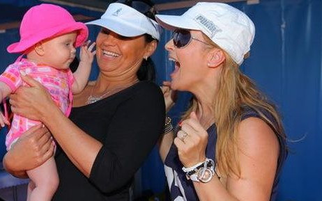 Pavlović zachwycona córeczką Skrzyneckiej (FOTO)