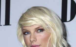 Tom Hiddleston i Taylor Swift bawili się na koncercie Seleny Gomez! (VIDEO)