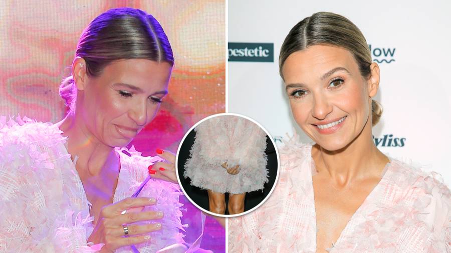 Joanna Koroniewska odebrała nagrodę na 22. urodzinach Wizaż.pl w sukience w piórka