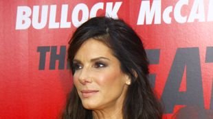 Sandra Bullock preferuje czerń  (FOTO)