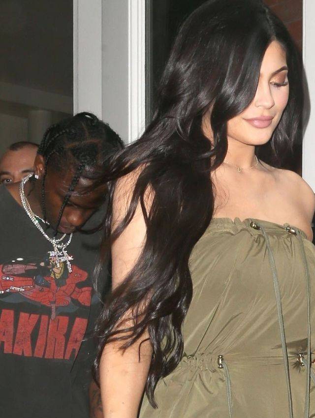 Miłość KWITNIE! Kylie Jenner i Travis Scott na RANDCE (ZDJĘCIA)