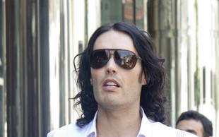 Ogolony Russel Brand (FOTO)
