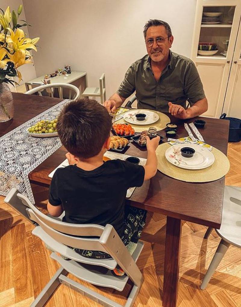 Andrzej Sołtysik z dziećmi.