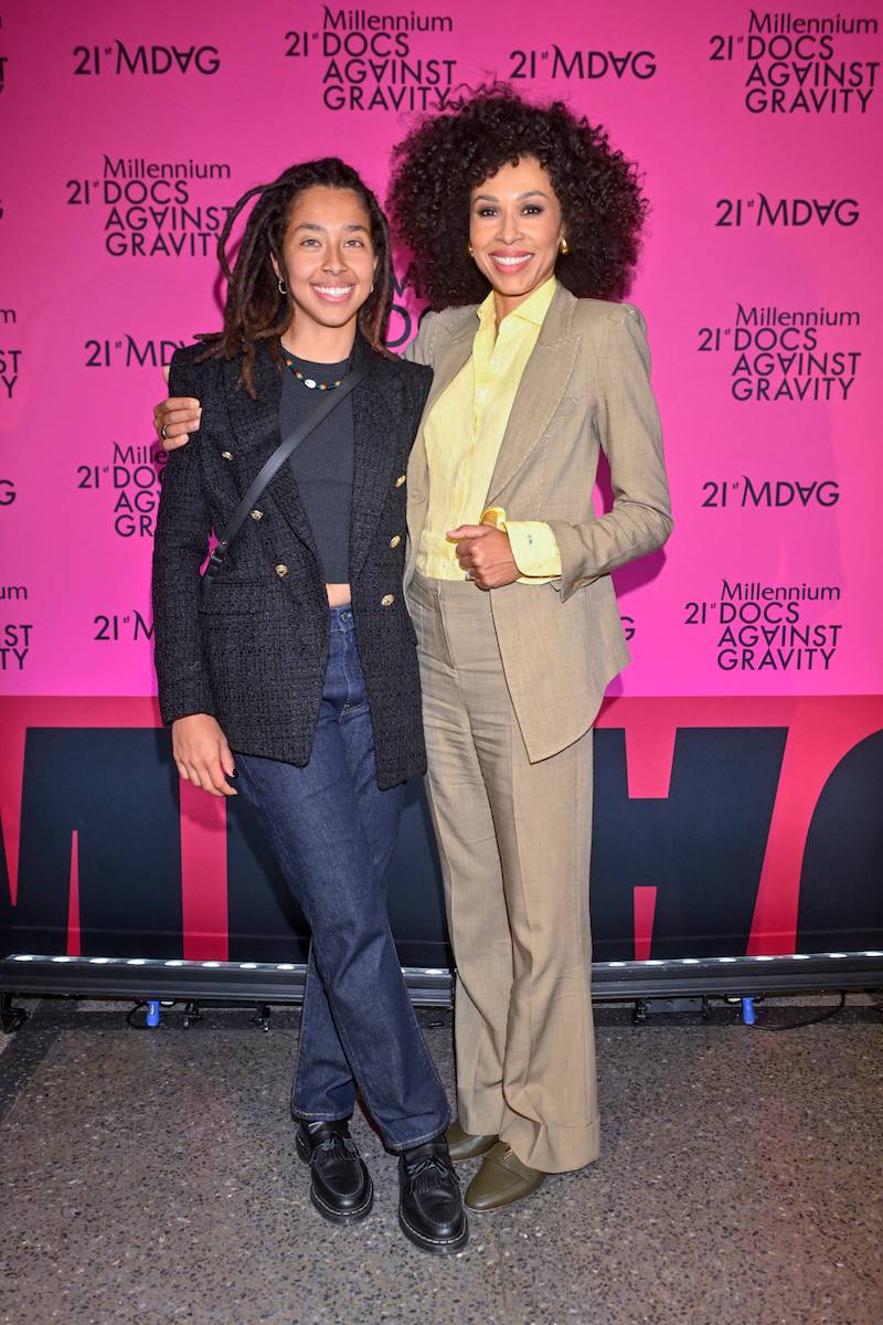 Omenaa Mensah z córką Vanessą na salonach. Ostatnio skończyła 22 lata