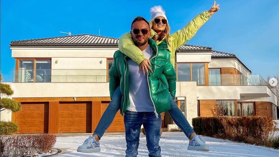 Karolina Pisarek jest w trakcie przeprowadzki do willi. Ile ona ma ubrań!