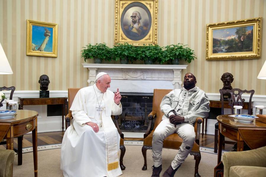 Kanye West usnął w galerii handlowej – memy