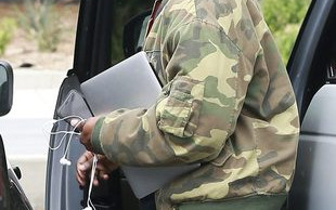 Nie sądziliśmy, że West zrobi TO na koncercie Biebera