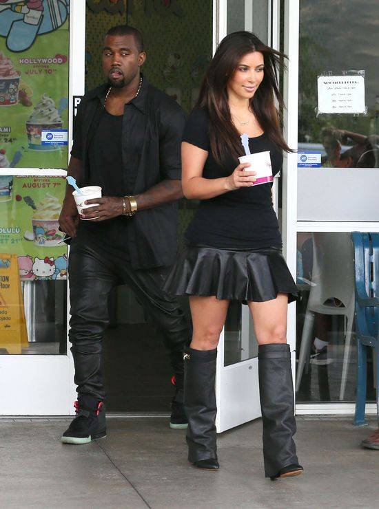 Tak wyglądali Kim i Kanye, gdy zaczęli ze sobą chodzić – oboje PRZYTYLI od tamtego czasu