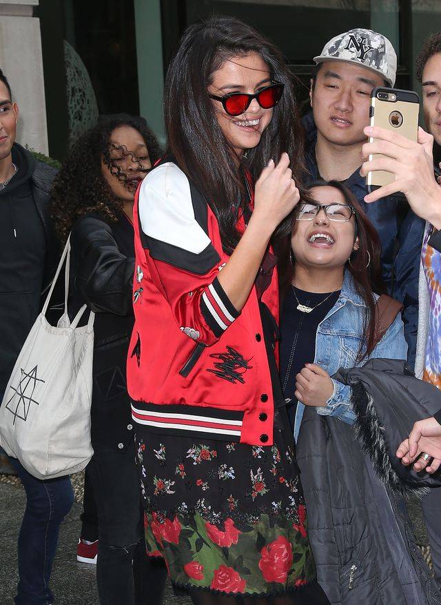 7 sposobów na to, by ludzie postrzegali cię jako ATRAKCYJNĄ osobę