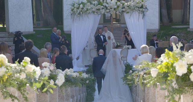 Ślub Dody i Emila Stępnia – piosenkarka pokazała go w klipie do piosenki Miłość na etat