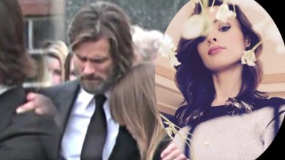 Jim Carrey niósł trumnę byłej dziewczyny [VIDEO]