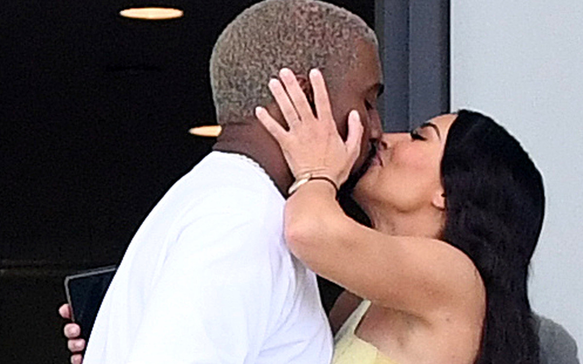 Ale ZAKOCHANI! Kim i Kanye oglądają NOWY dom w Miami