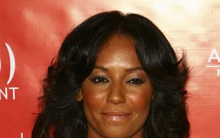 Melanie Brown w bikini (FOTO)