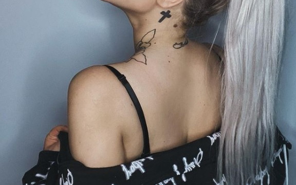 Jak Wam się podoba nowy nos Ewelony?