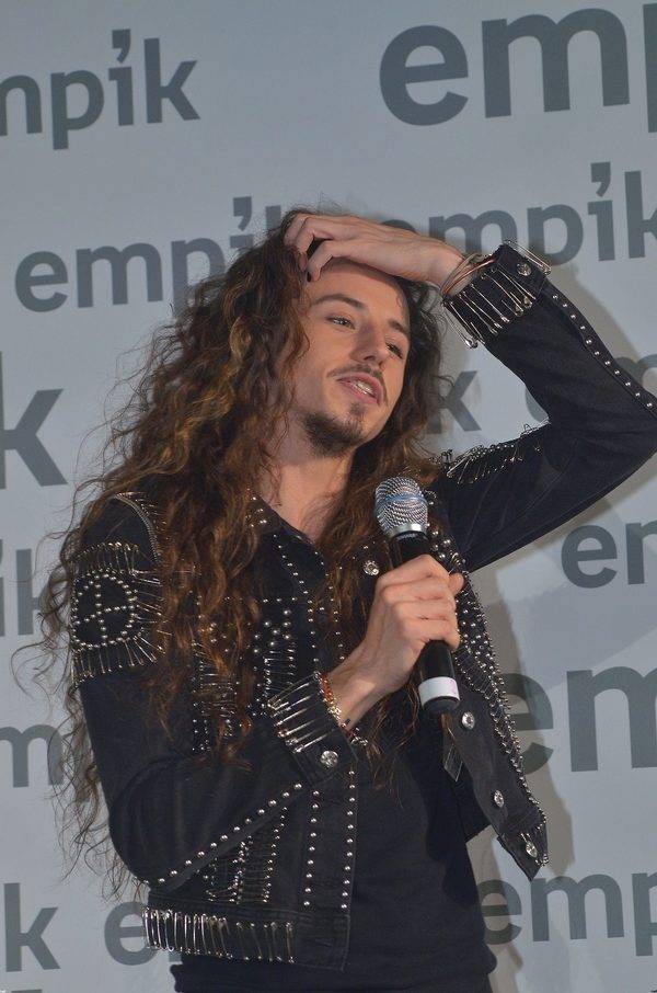 Fryzury Michała Szpaka