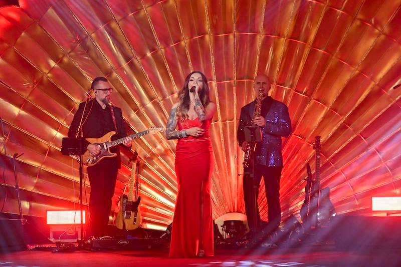 Tak celebryci bawili się w Nosalowym Dworze. Lara Gessler z mężem, Joanna Horodyńska z mamą…