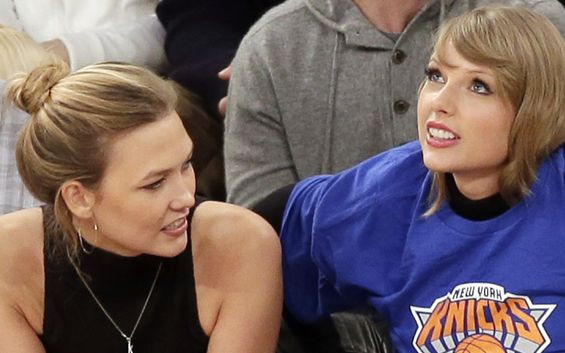 Karlie Kloss na własnej skórze przekonała się, co znaczy armia Taylor Swift