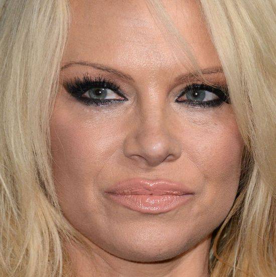 Gwiazdy, które noszą za dużo makijażu!