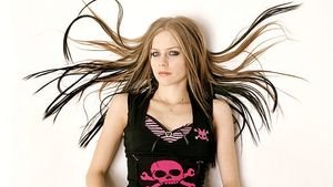 Avril Lavigne nie jest w ciąży!